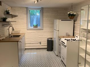 242 Erie St #1, Saint Paul, MN 55102