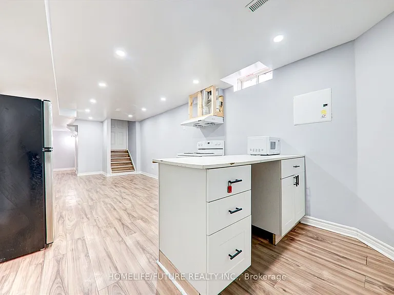 10 Gristone Cres #BASEMENT — Photo 9