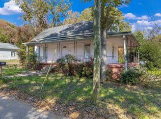 216 Cora St, Laurens, SC 29360