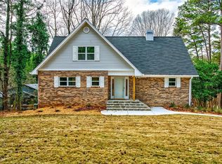 6596 Garrett Rd, Buford, GA 30518