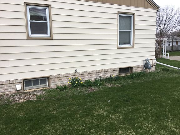 4th image of 112 McArthur Dr