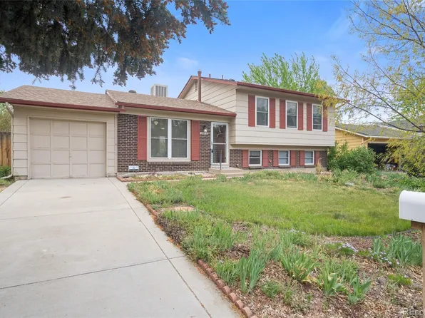2453 S Memphis Way, Aurora, CO 80013