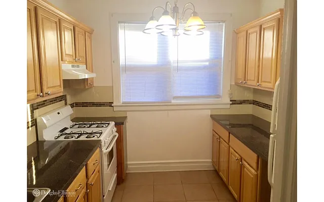 Rented by Douglas Elliman | media 4