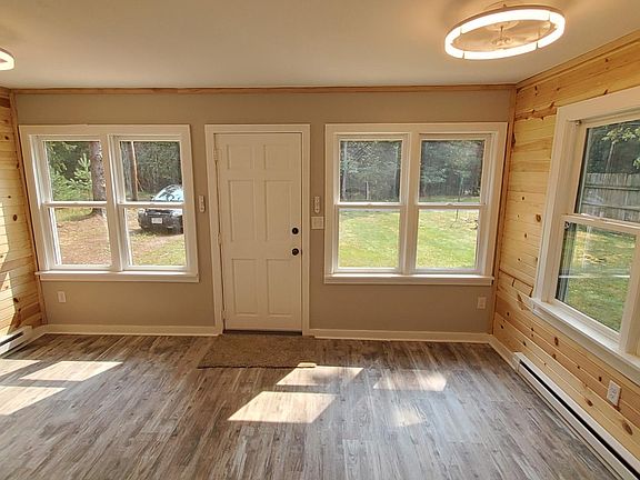 5th image of 121 Swenson Rd