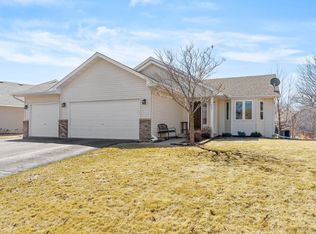 1603 Maple Ave, Buffalo, MN 55313