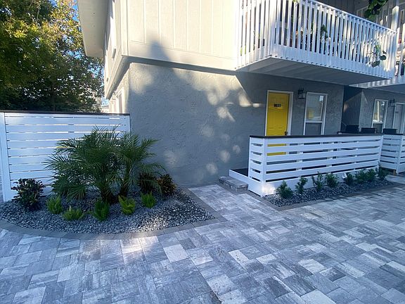 3rd image of 818 2nd Ave N