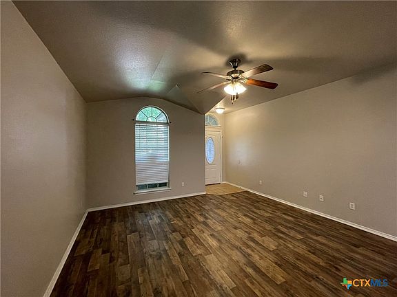 4th image of 5901 Huntington Dr