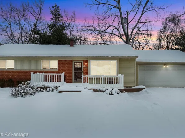 311 Teelin Dr, Oxford, MI 48371