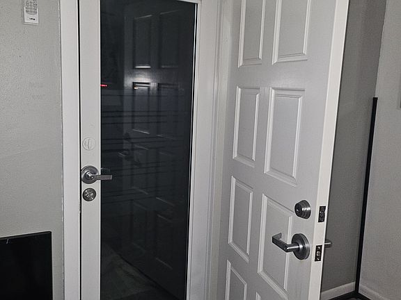 2nd image of 3040 SW 45th St