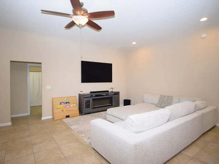 12593 Itani Way — Photo 6
