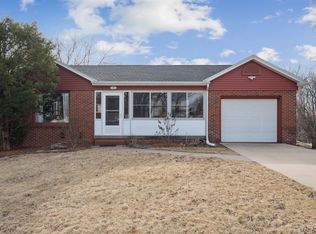 320 King St, Dubuque, IA 52001