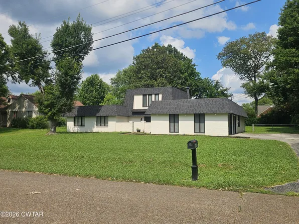 260 Stonehaven Cv, Jackson, TN 38305
