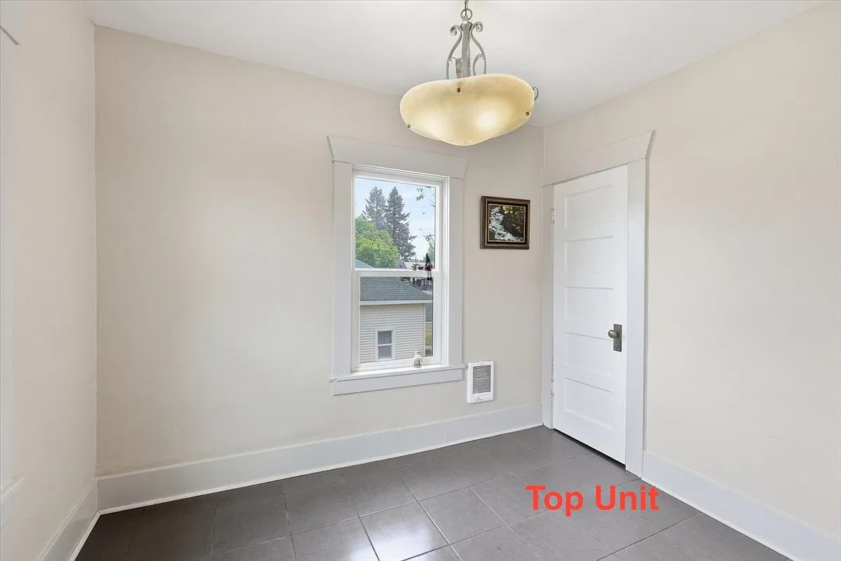 2 bed, 900 sqft, $1,400 — Photo 4