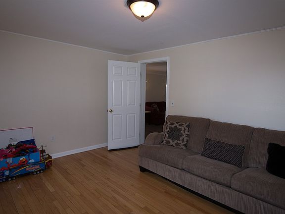 2nd image of 5 New Scotland Ave