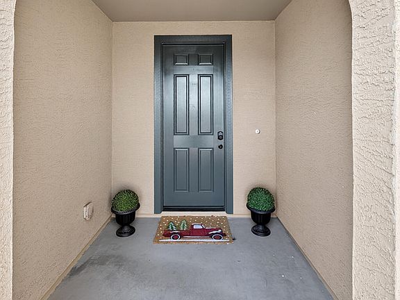3rd image of 2439 W PECAN Road