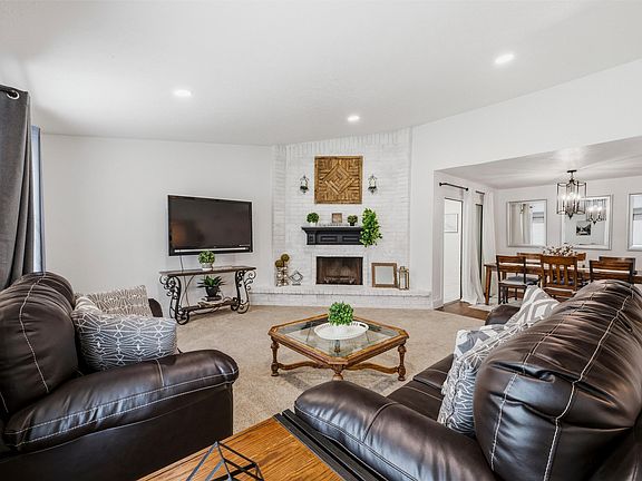 5th image of 408 Shadowcrest Ln