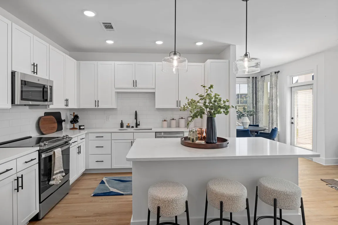 The Lindley at Grove 98 apartments community photo