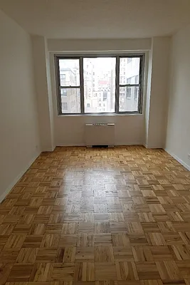 Rented by Sotheby's International Realty | media 22