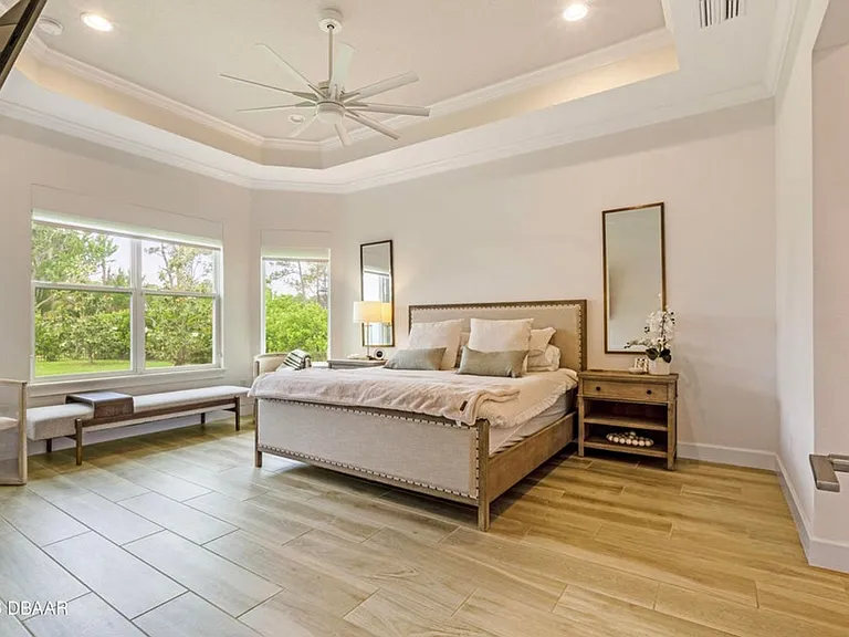 2426 Hyatt Creek Ln — Photo 18