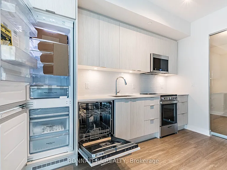 430 Square One Dr #4309 — Photo 19