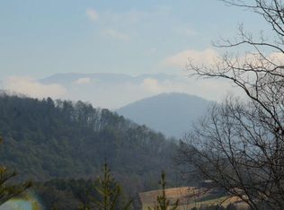 1 Reagan Valley Rd, Tellico Plains, TN 37385