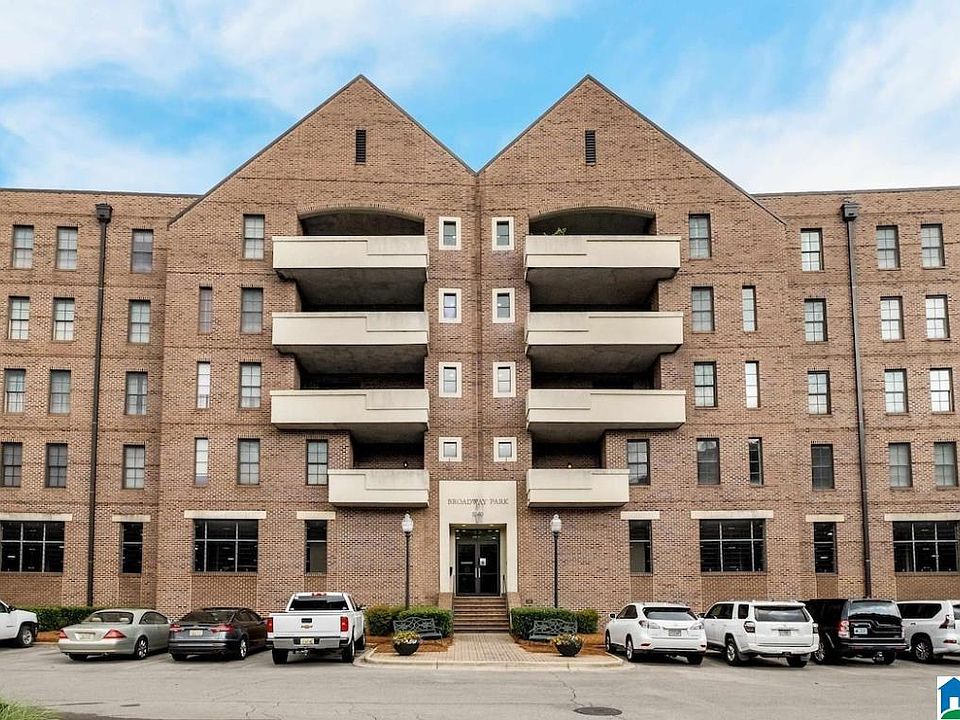 1st image of 1040 Broadway Park Unit 323