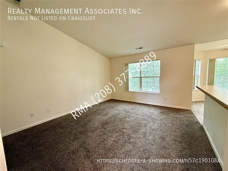 Spacious 2 Bedroom, 2 Bath Apartment in Boise Prime Location! — Photo 3