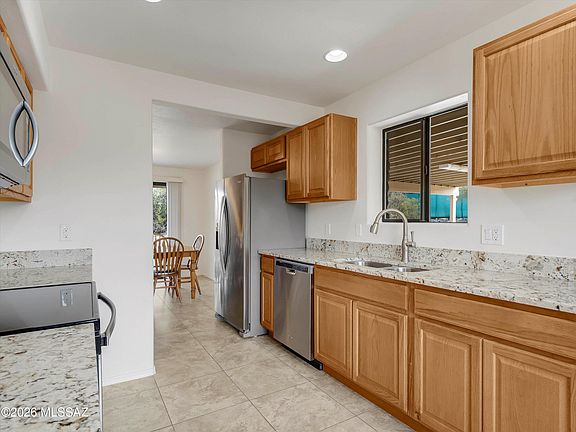 4th image of 5060 W Camino De Girasol