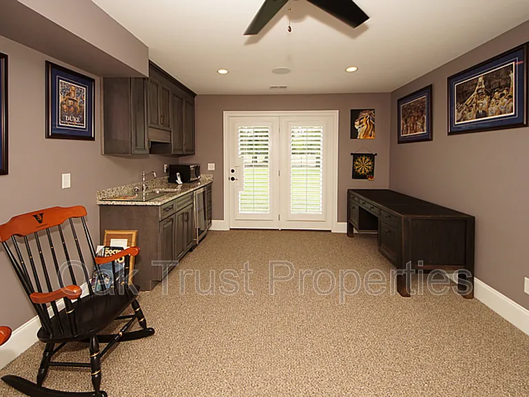 125 Brogun Ln — Photo 44