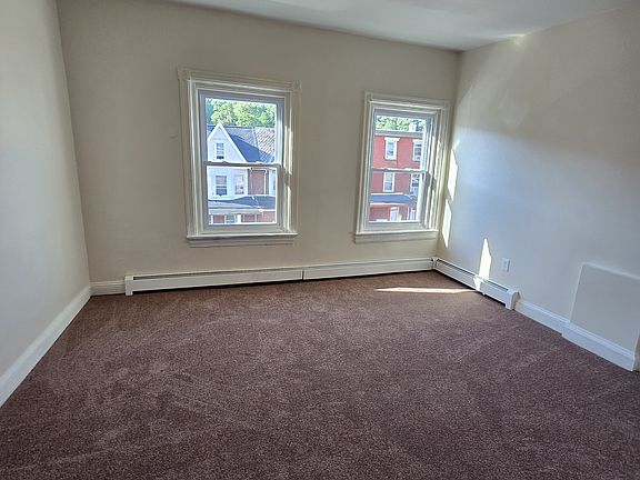 2nd image of 260 E Chestnut St APT 3