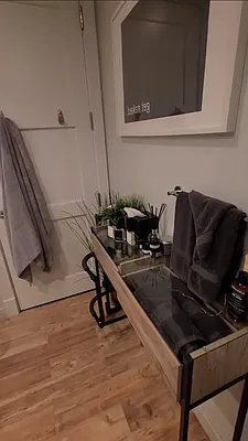 Rented by The KCI Group | media 100