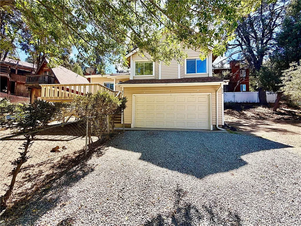 3 bed, 1200 sqft, $2,250 — Photo 1