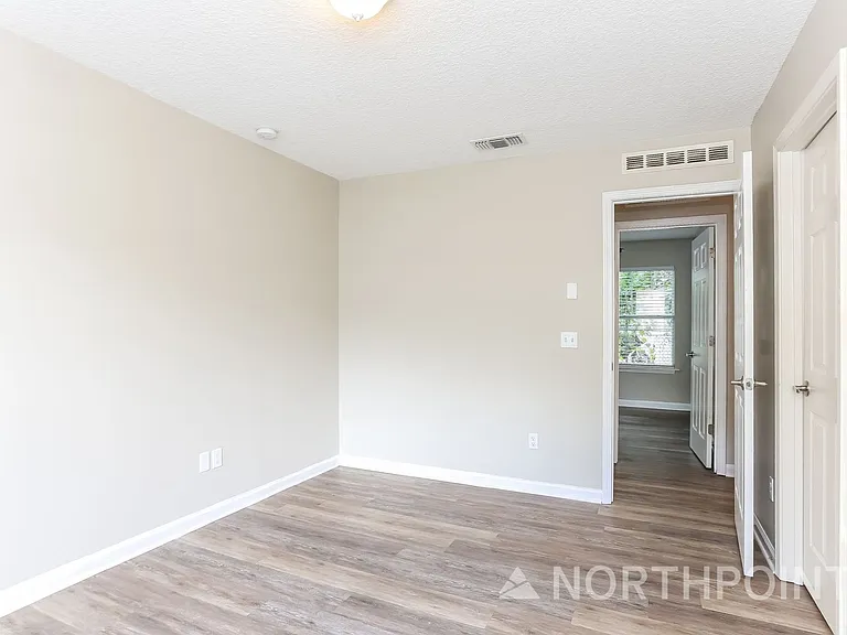 7860 Rondo Ave — Photo 9