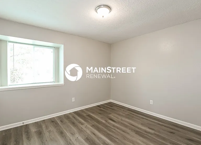 4922 Crestway Dr — Photo 11