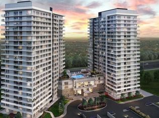 4655 Metcalfe Ave #1109, Mississauga, ON L5M 0Y3