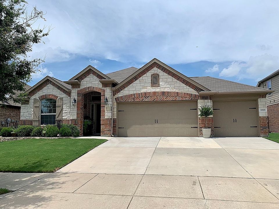 1st image of 1309 Nacona Dr