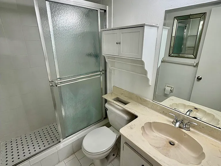 7714 SW 8th Ct — Photo 10