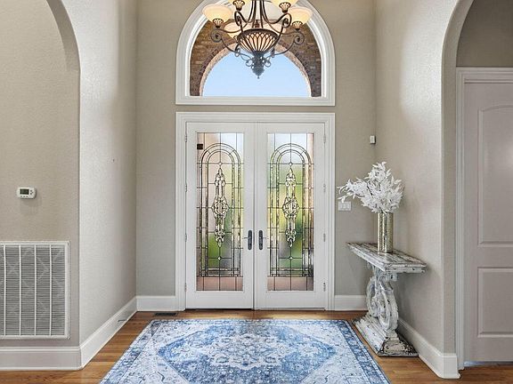 3rd image of 12667 Ridgepath Ln