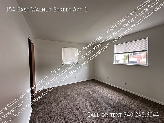 4th image of 154 E Walnut St APT 1