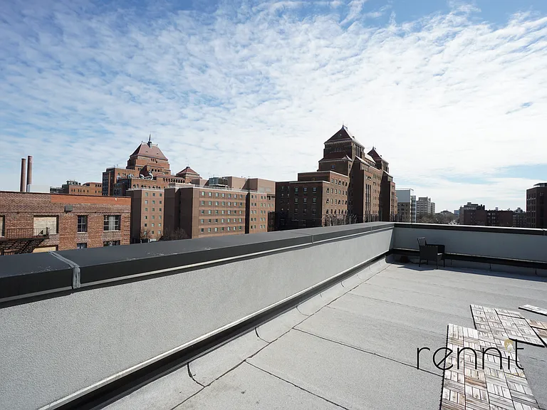676 New York Ave #PENTHOUSE — Photo 2