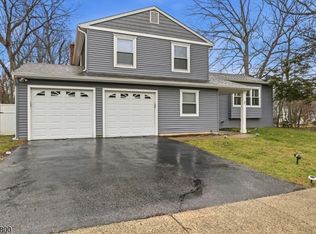 2 Pioneer Dr, Howell Twp., NJ 07731