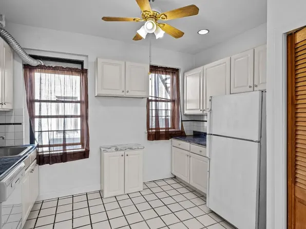 21-37 33rd Street image 7 of 11