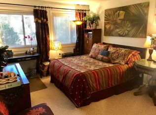 J9 Avon Dr, East Windsor, NJ 08520