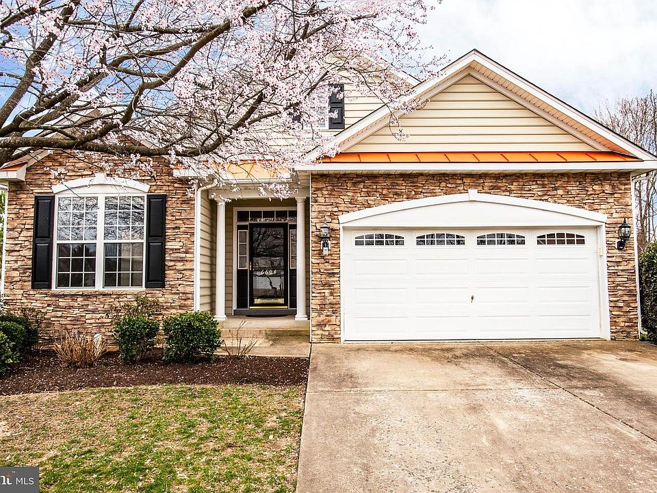 1st image of 6604 River Birch Ct