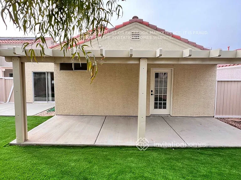 9600 Sky Hollow Dr — Photo 16