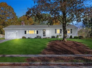 74 Harvest Ln, East Hartford, CT 06118