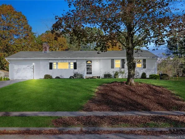 74 Harvest Lane, East Hartford, CT 06118