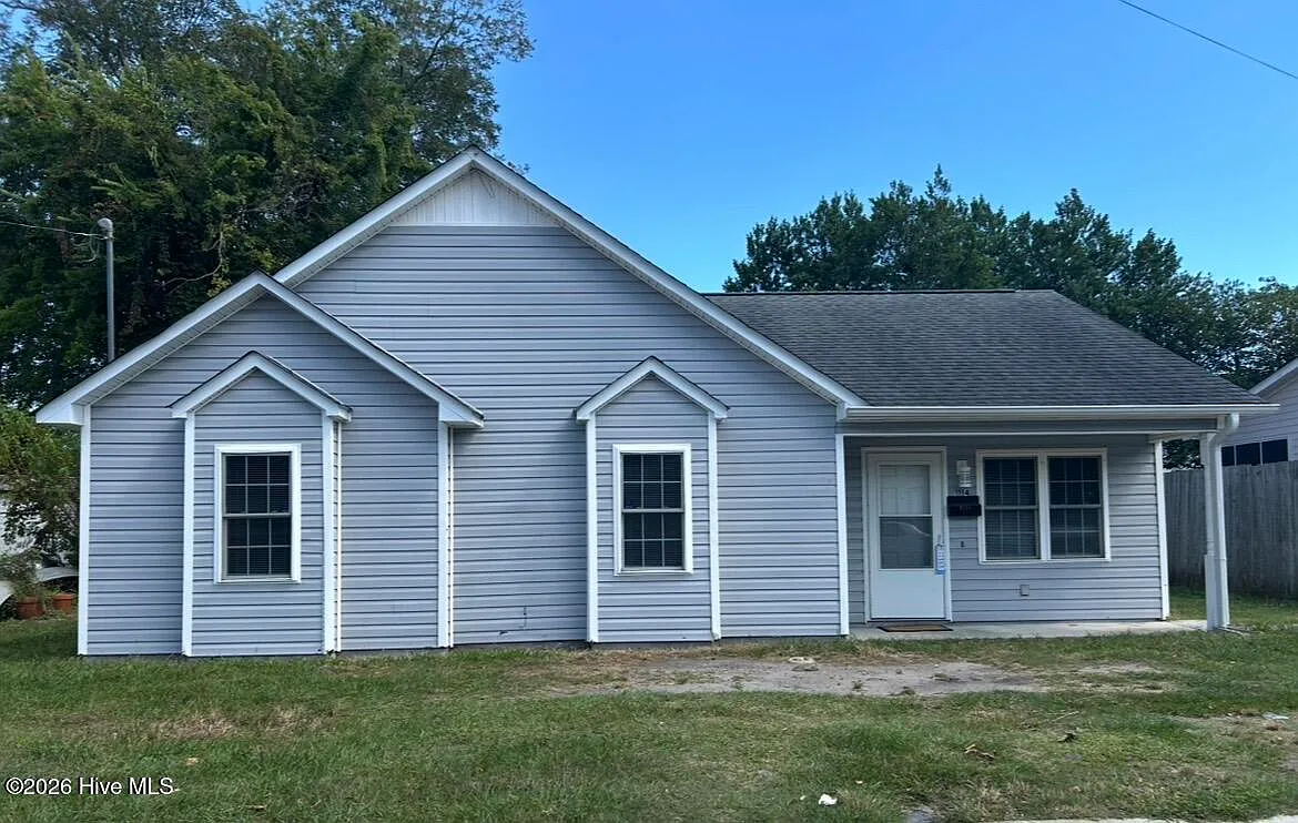 3 bed, 2.0 bath, 1220 sqft, $1,600 — Photo 1