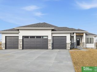 10953 101st St, Papillion, NE 68046