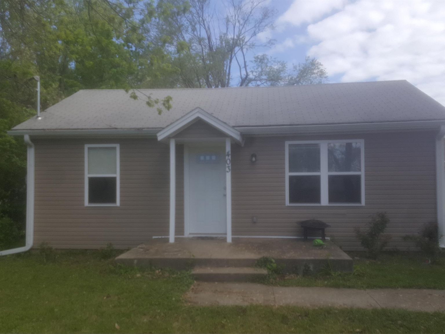 403 E Hale Lake Rd, Warrensburg, MO 64093 Zillow